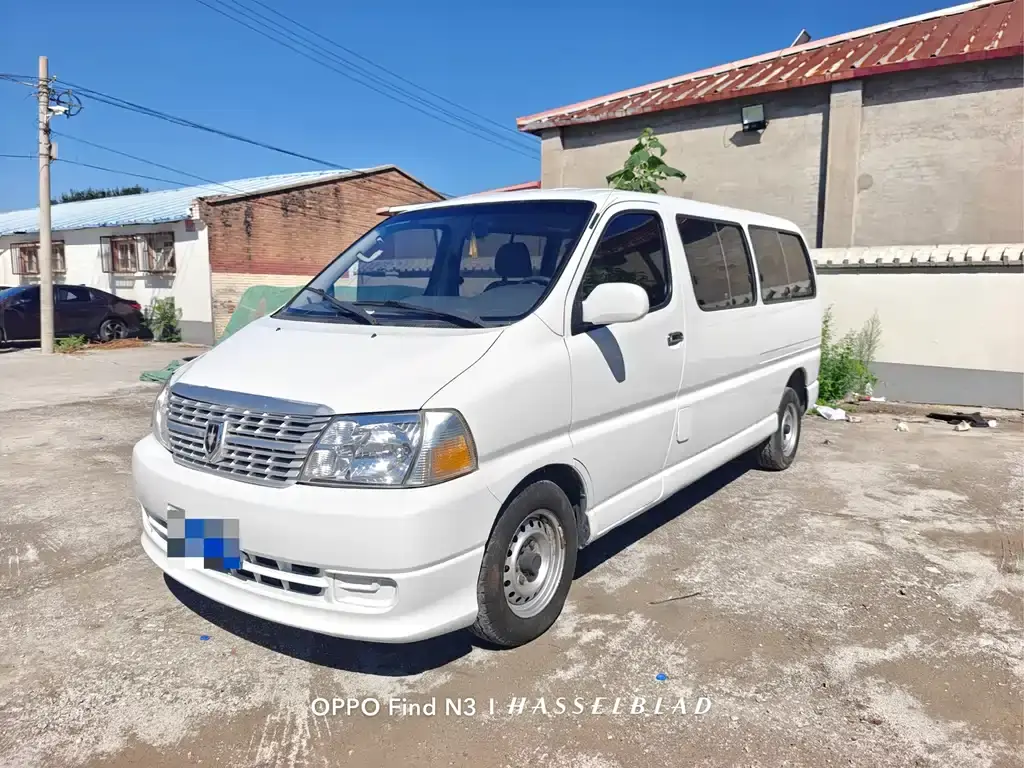Garris 2019 2.0L Express Comfortable 7-seater National VI 1TZS