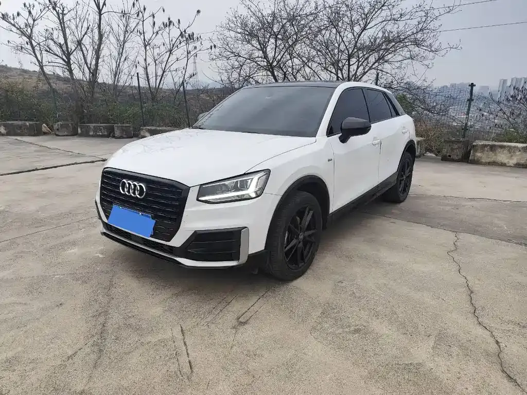 Audi Q2L 2021 35 TFSI aggressive and dynamic model