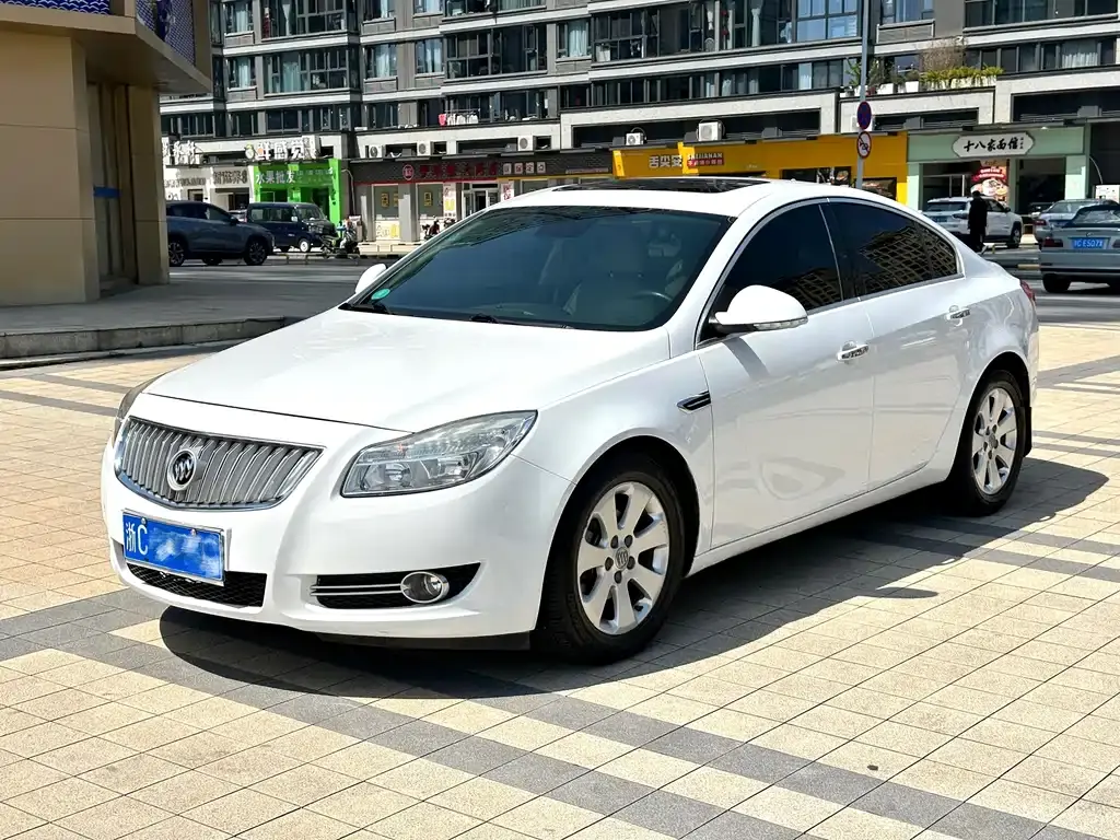 Regal 2012 2.0L Deluxe Edition