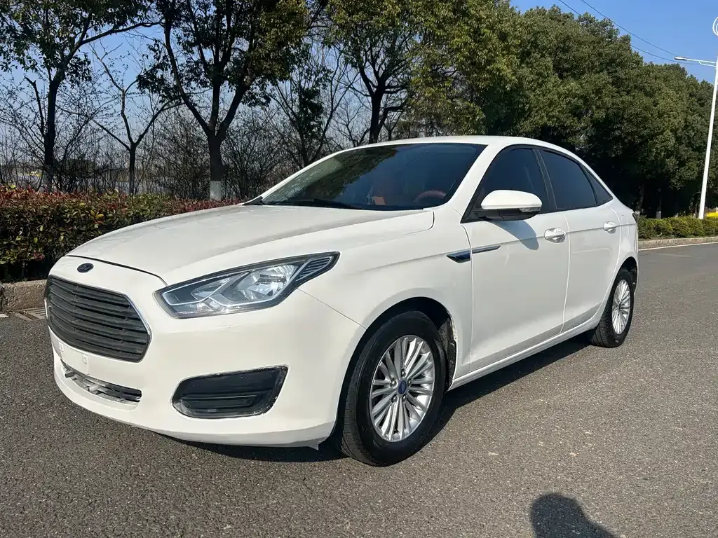 Escort 2017 facelift 1.5L automatic comfort model