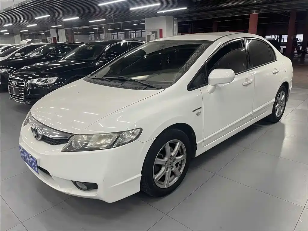 Civic 2009 1.8L Automatic Deluxe Edition
