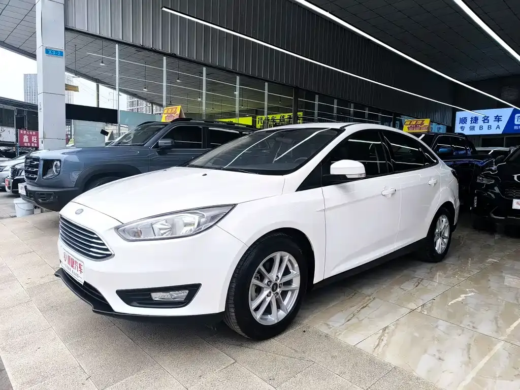 Focus 2018 sedan classic 1.6L automatic stylish smart mobility version