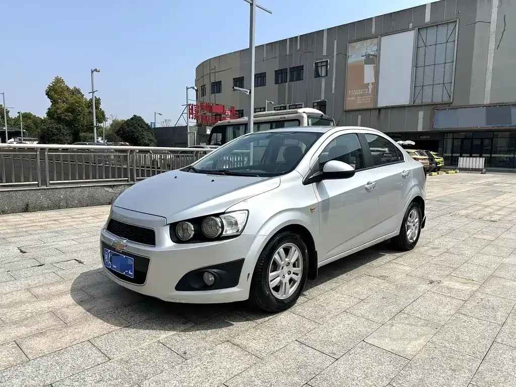 Avio 2011 Sedan 1.4L AT SE