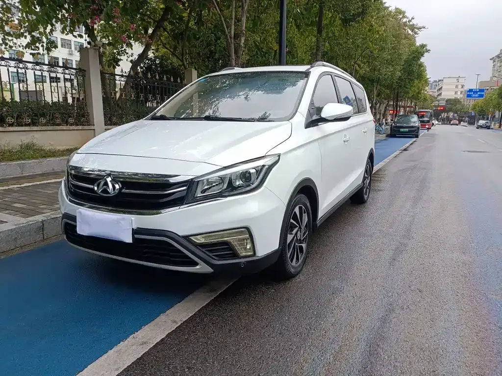 Changan Auchan A800 2018 1.6L manual smart network model