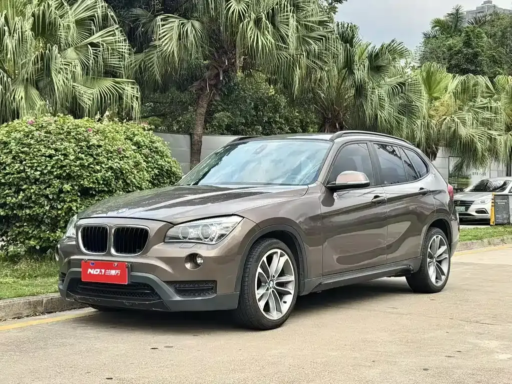 BMW X1 2013 sDrive18i Sports Design Package