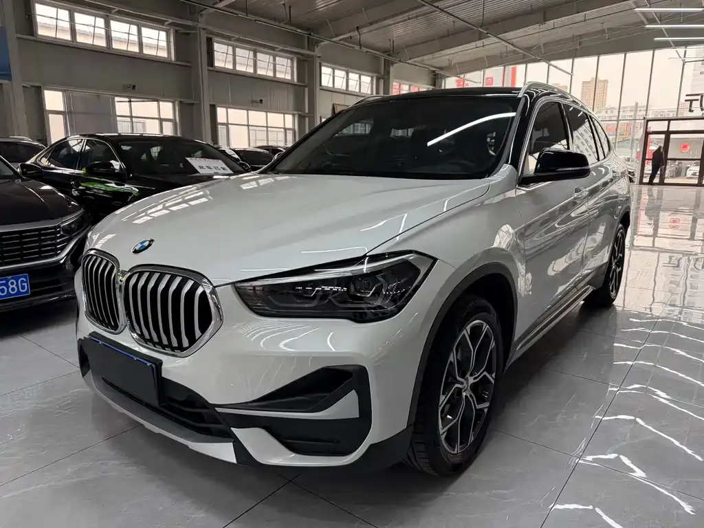 BMW X1 2022 sDrive20Li Fashion Model