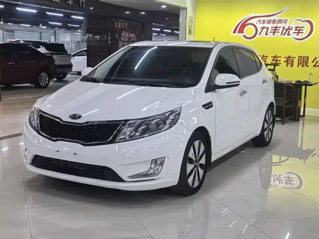 Kia K2 2012 Hatchback 1.6L AT Premium
