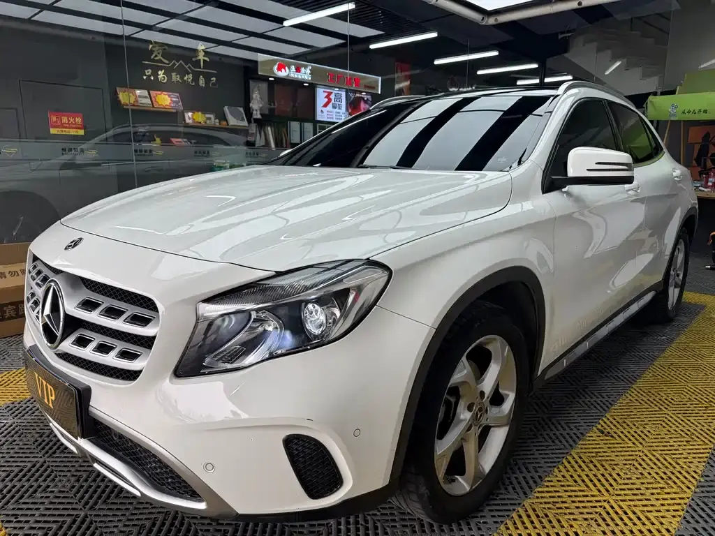 Mercedes-BenzGLA 2019 GLA 200 Dynamic
