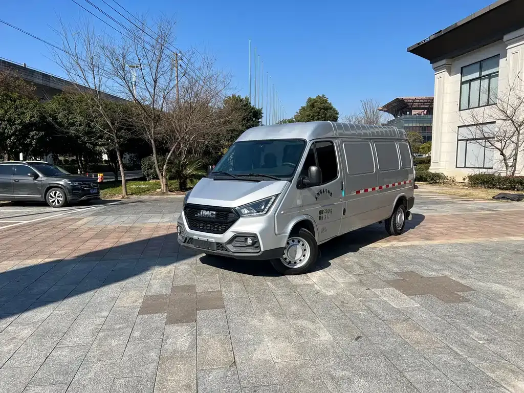 Teshun 2021 2.8T Space King Taurus Long Axis Medium High Roof Rear Single Tire 3 Seats Diesel National VI JX493