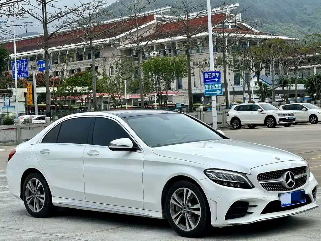 Mercedes-Benz C-Class 2020 facelift C 200 L fashionable model