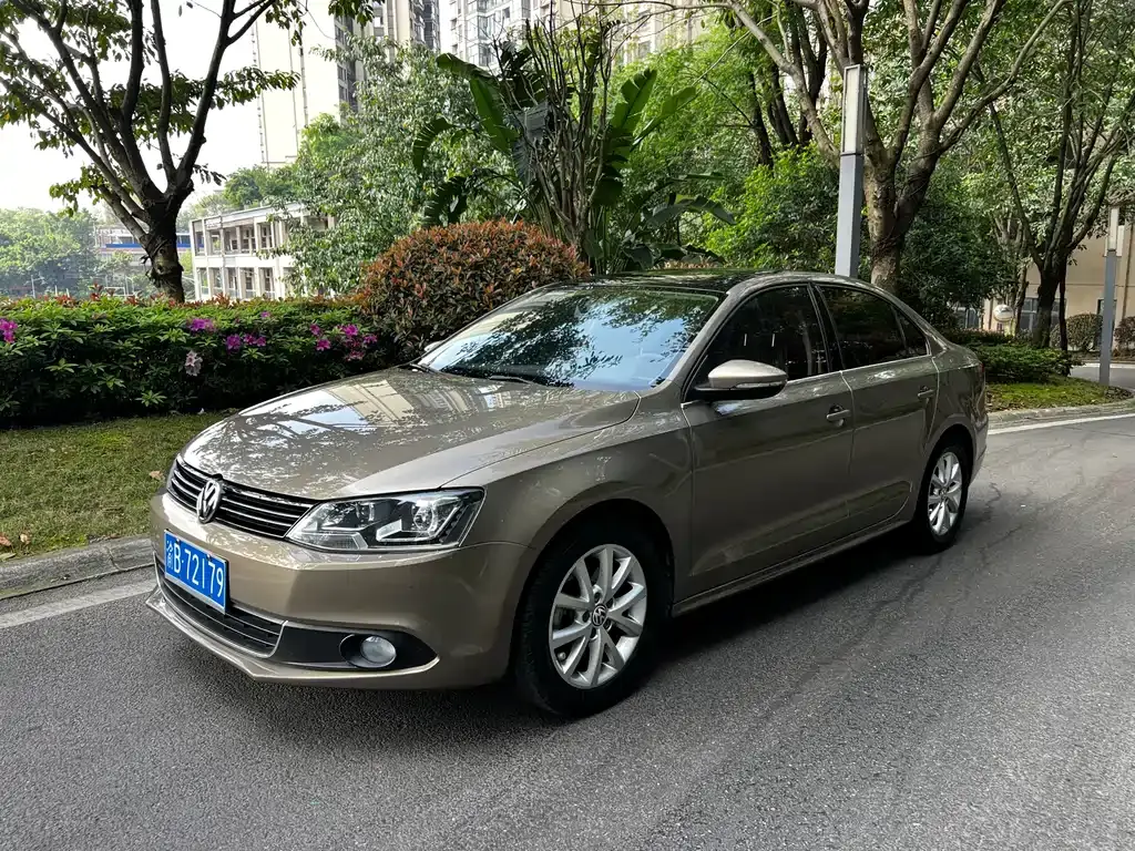 Sagitar 2014 facelift 1.6L automatic comfort type