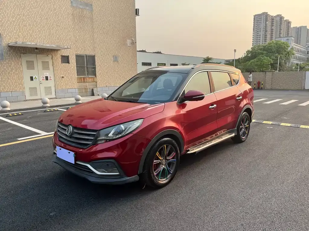 Fengguang 580 2017 1.5T CVT luxury model