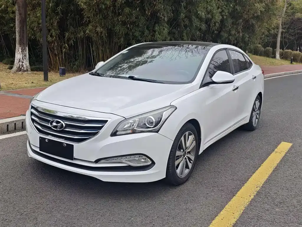 Famous picture 2014 1.8L automatic premium DLX