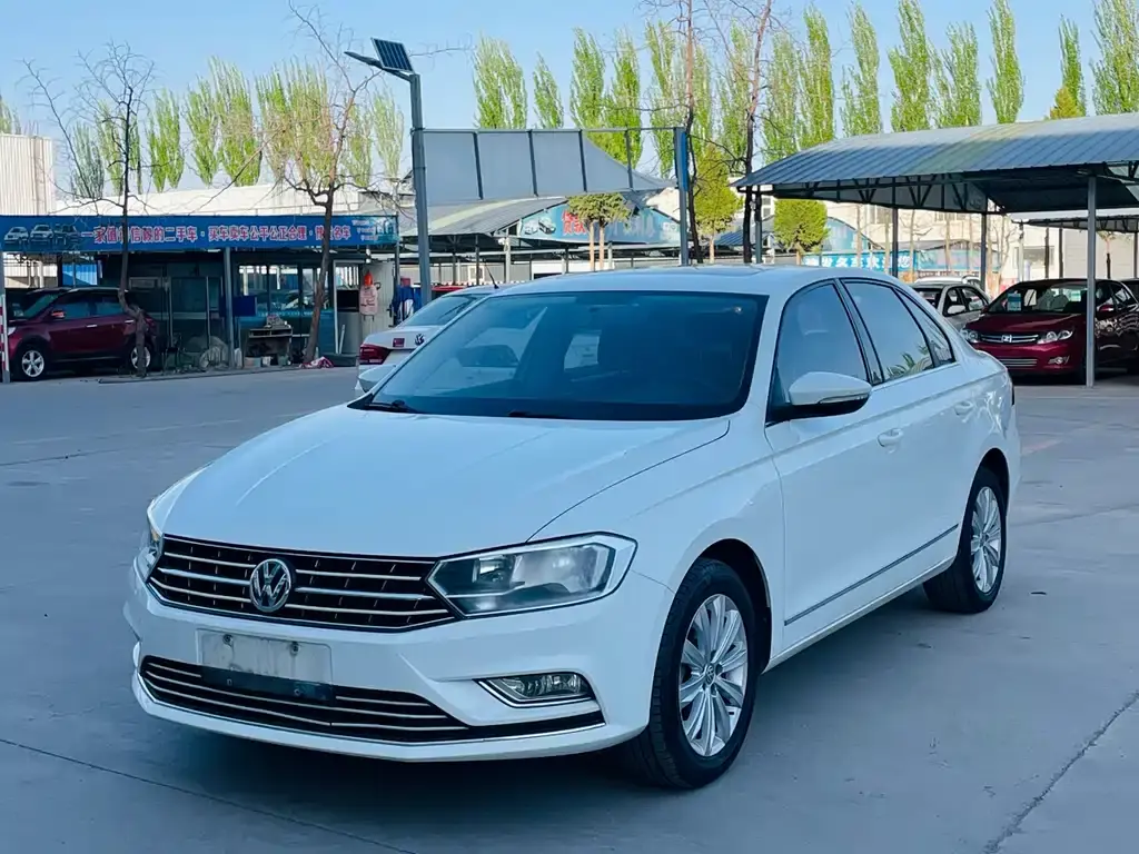 Bora 2017 1.6L automatic comfort model