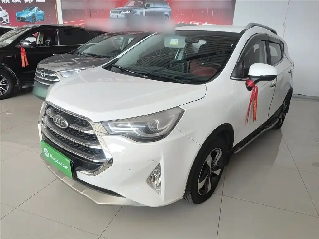 Refine S3 2017 1.5L manual luxury smart model