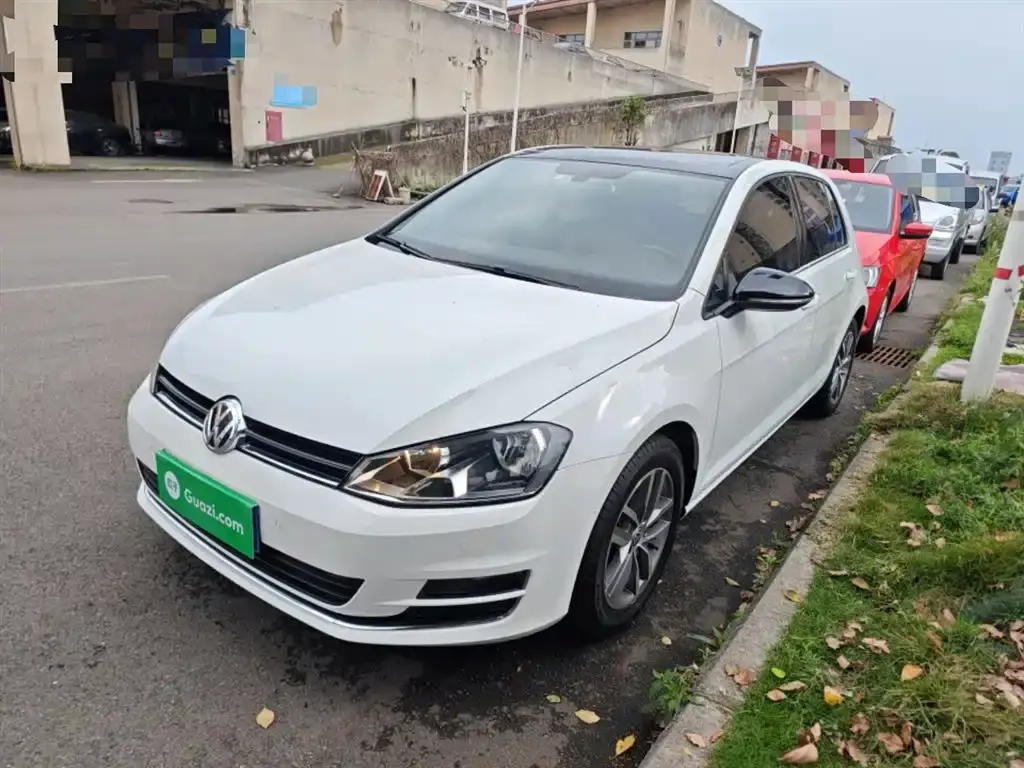Golf 2017 230TSI automatic luxury millionth commemorative edition