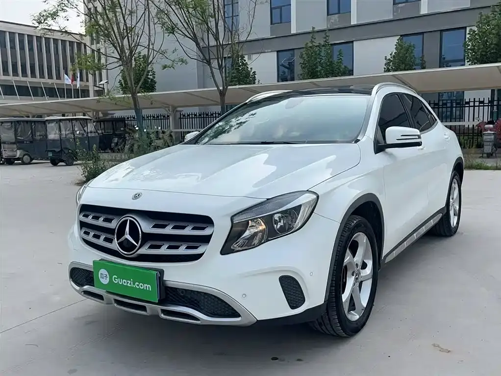 Mercedes-BenzGLA 2018 GLA 200 Dynamic