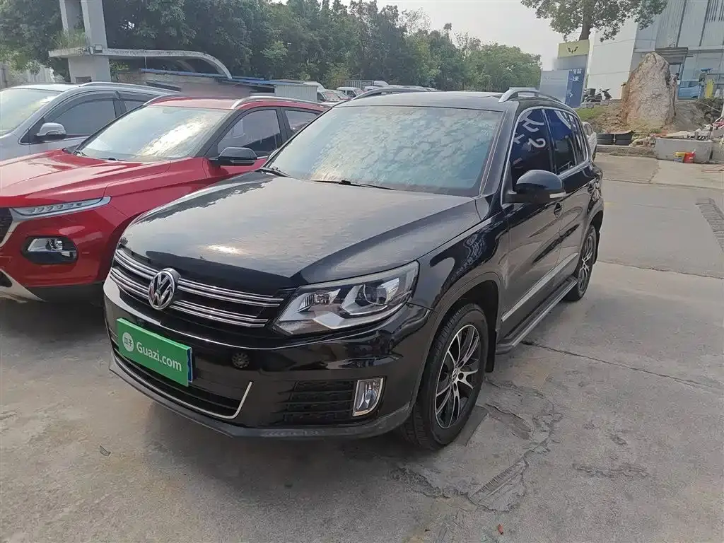 Tiguan 2013 1.8TSI automatic two-wheel drive luxury model