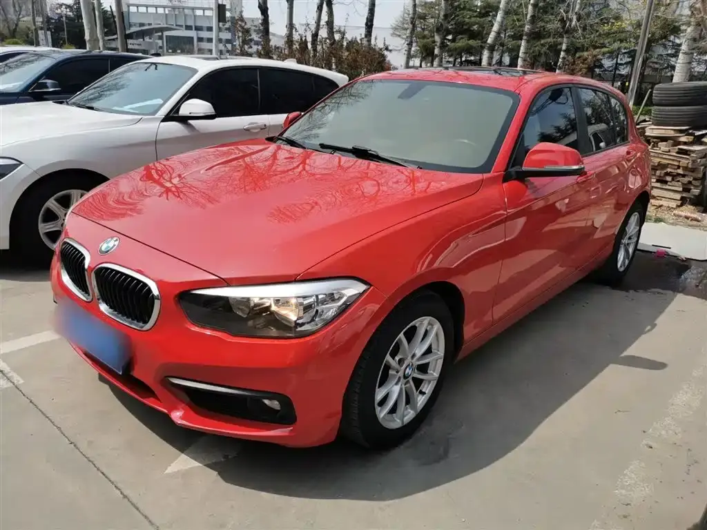 BMW 1 Series imported 2015 118i leading model