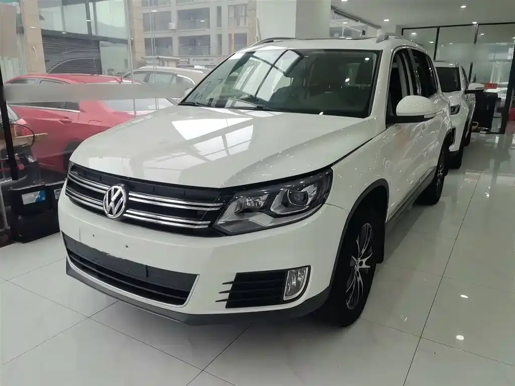 Tiguan 2015 1.8TSI automatic two-wheel drive luxury model