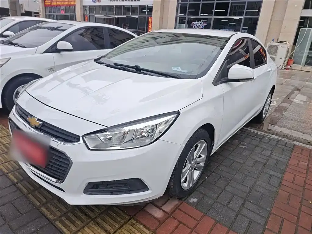 Cruze 2015 1.5L Automatic Fashion Navigation Edition