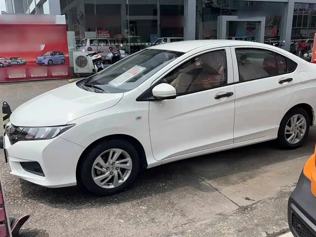 Fengfan 2019 1.5L CVT Comfort Edition