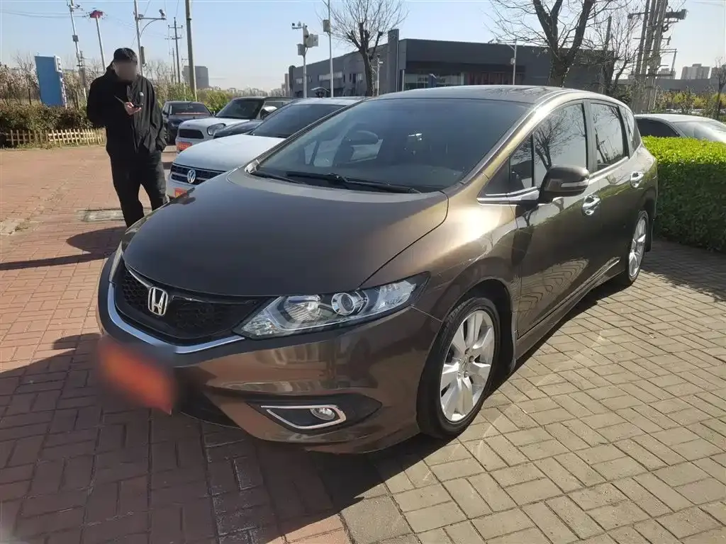 Jade 2016 1.8L automatic comfort elite version 5 seats