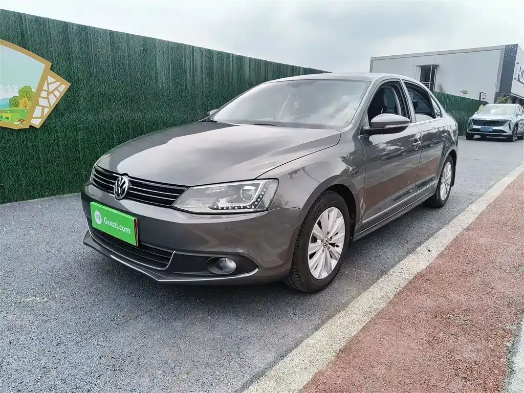 Sagitar 2014 facelift 1.6L automatic comfort type