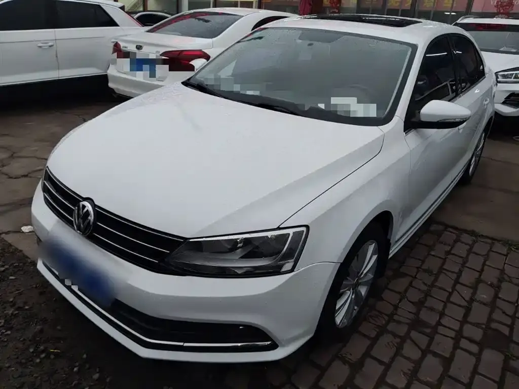 Sagitar 2015 1.6L manual comfort model