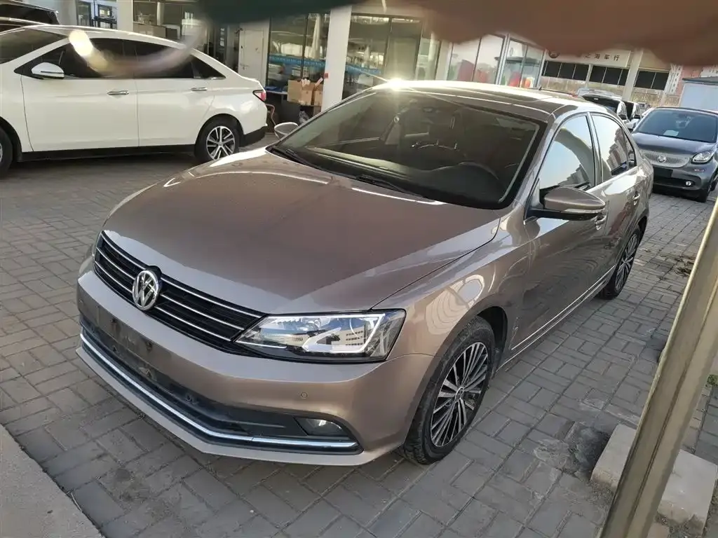 Sagitar 2015 280TSI automatic flagship model