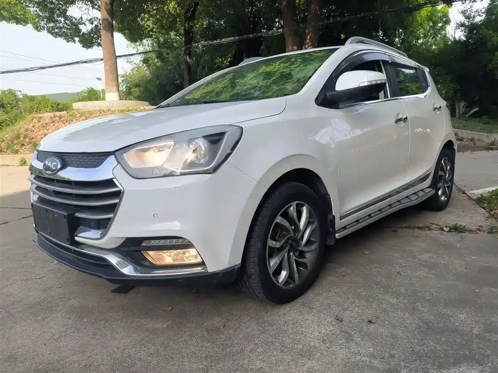 Refine S2 2017 1.5L manual luxury smart model