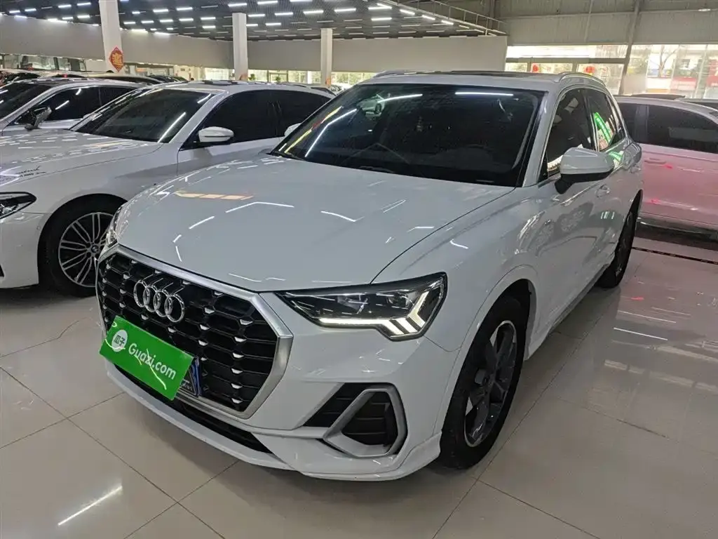 Audi Q3 2020 35 TFSI Fashionable and Dynamic