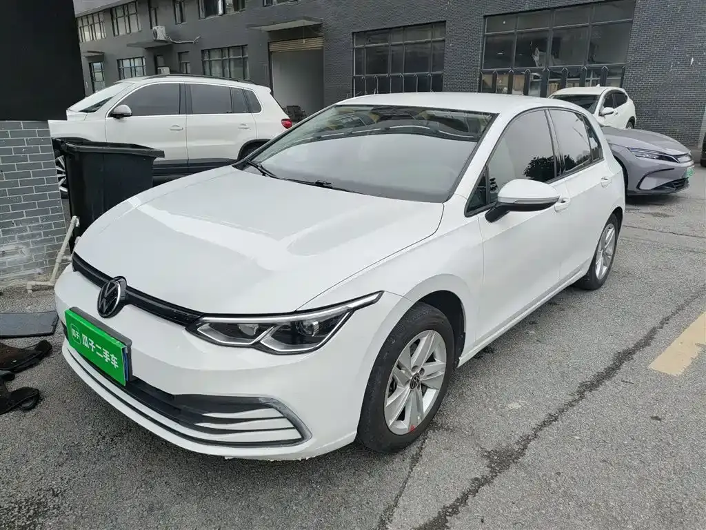 Golf 2023 200TSI DSG