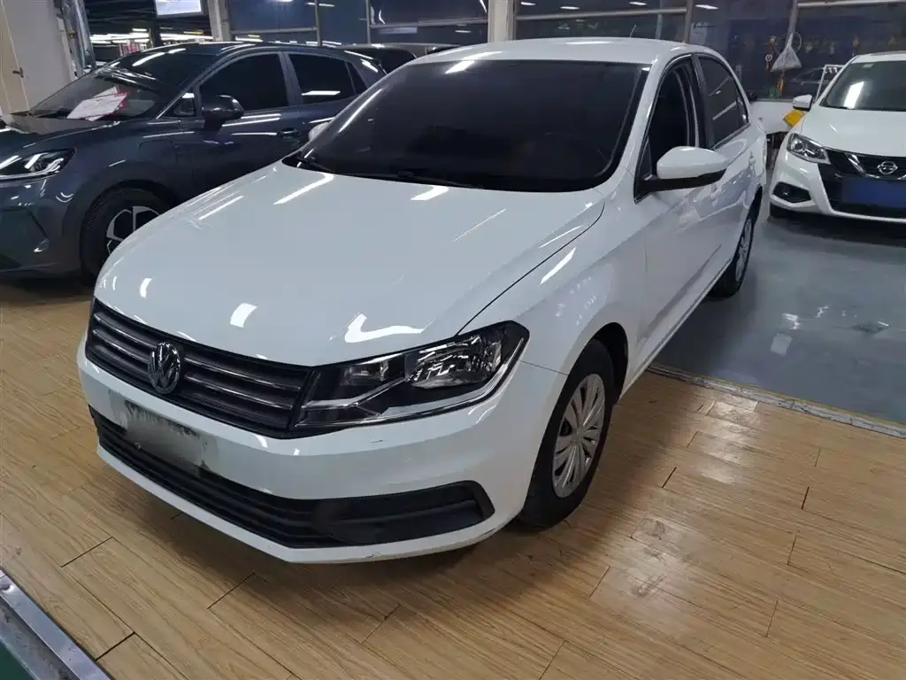 Santana 2019 1.5L automatic fashion version National VI