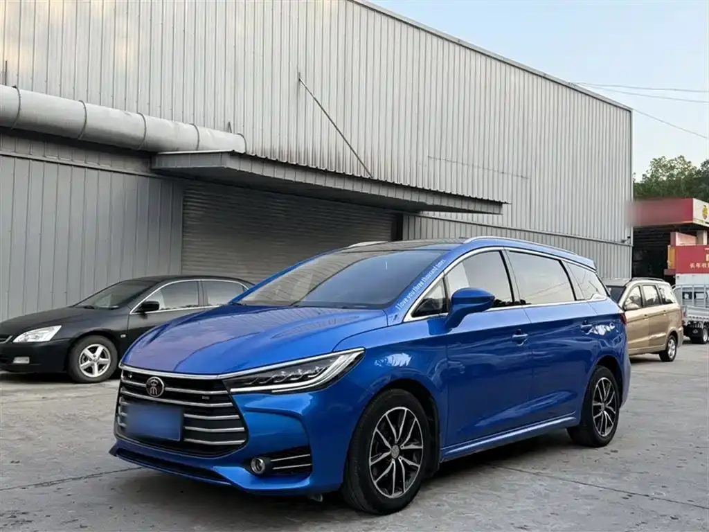 Song MAX 2017 1.5T automatic smart connection elite 7 seats
