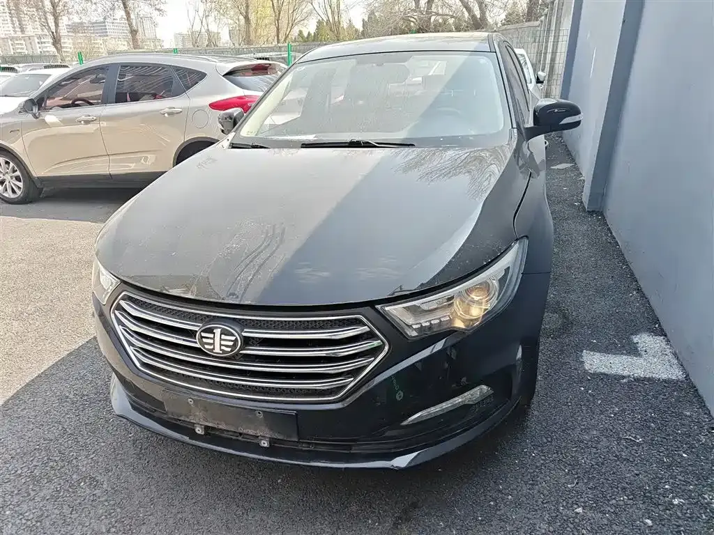 Pentium B30 2016 1.6L automatic luxury model