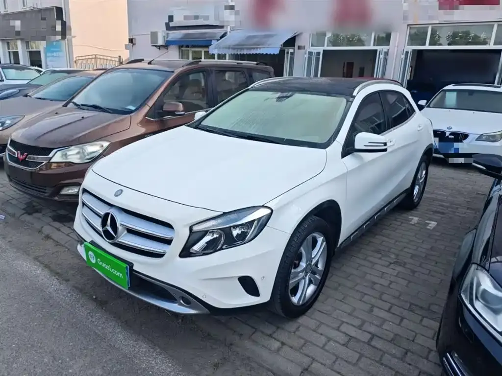 Mercedes-BenzGLA 2016 GLA 200 Dynamic