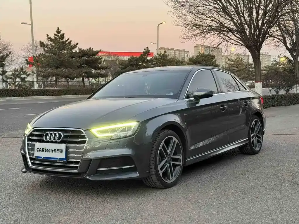 Audi A3 2020 Limousine 35 TFSI Fashion Type National V
