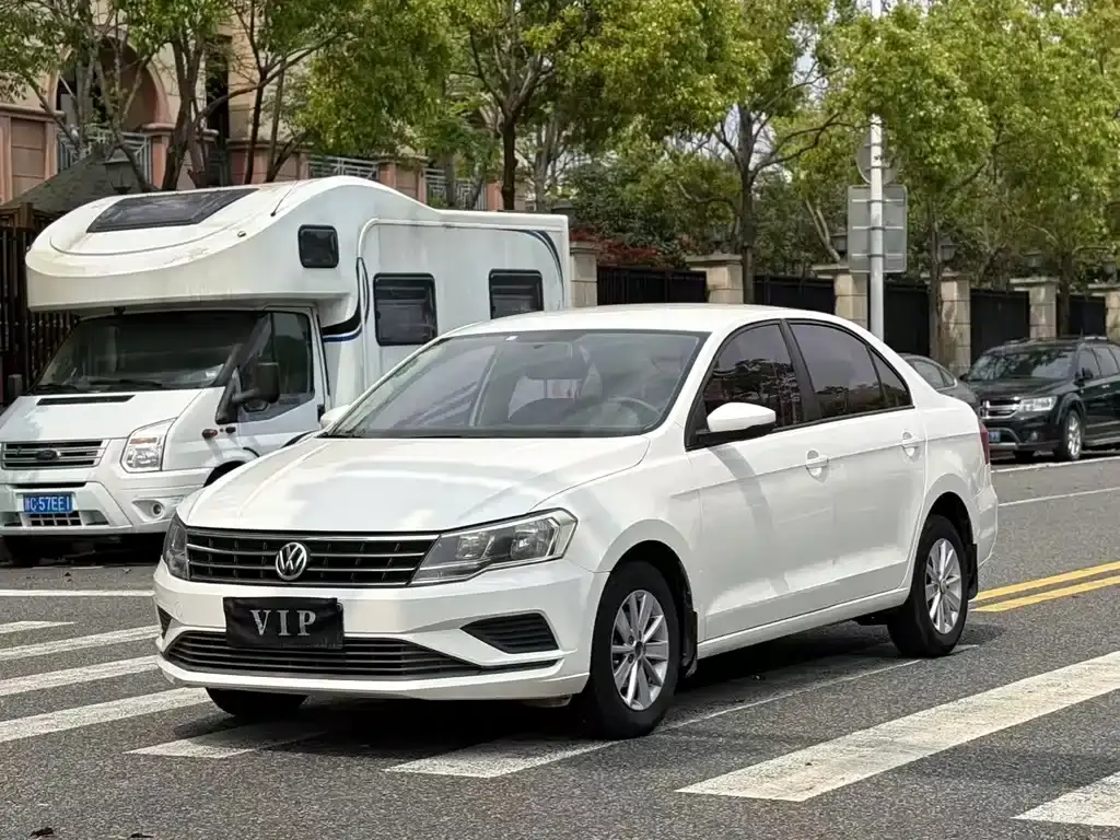 Jetta 2017 1.4L manual fashion model
