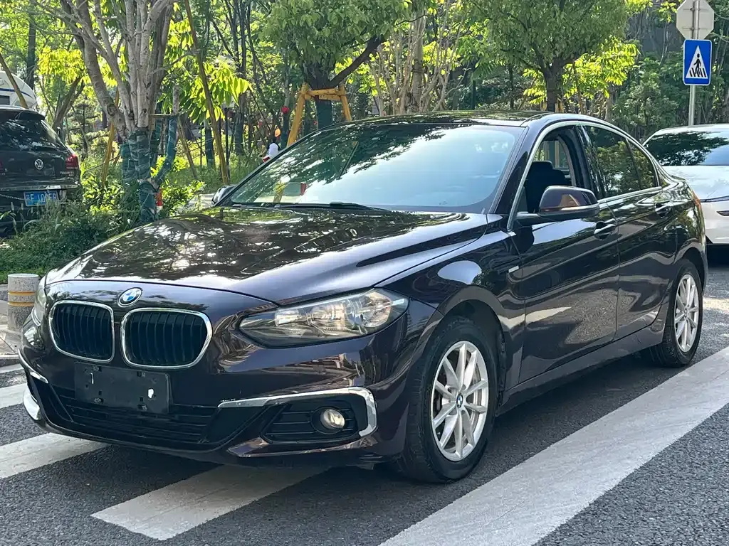 BMW 1 Series 2017 118i Fashion Model