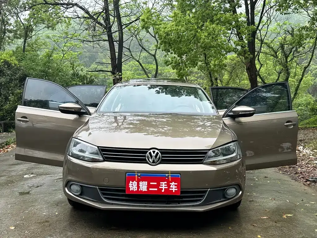 Sagitar 2015 230TSI automatic comfort model