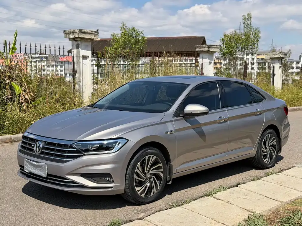 Sagitar 2022 200TSI DSG Flyover Edition