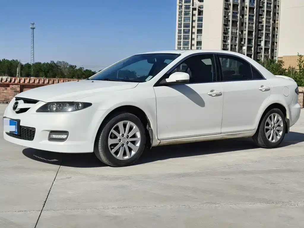 Mazda6 2013 2.0L automatic fashion model