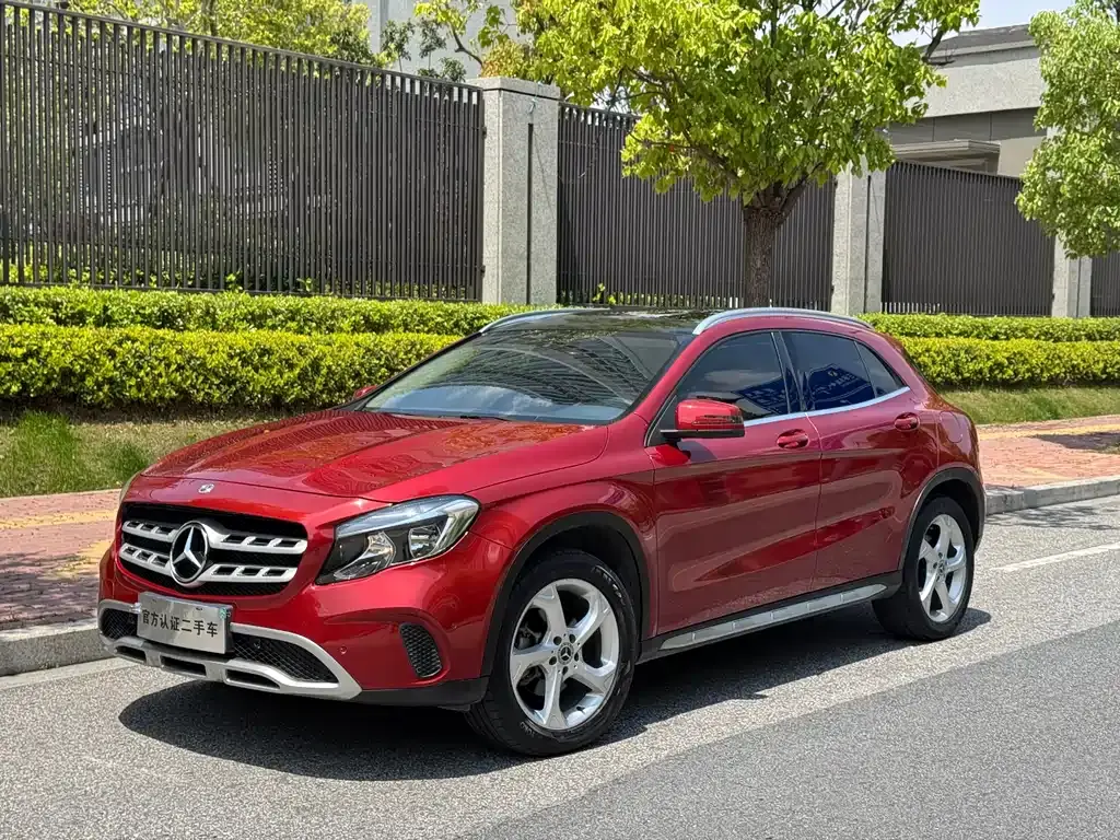 Mercedes-BenzGLA 2019 GLA 200 Dynamic
