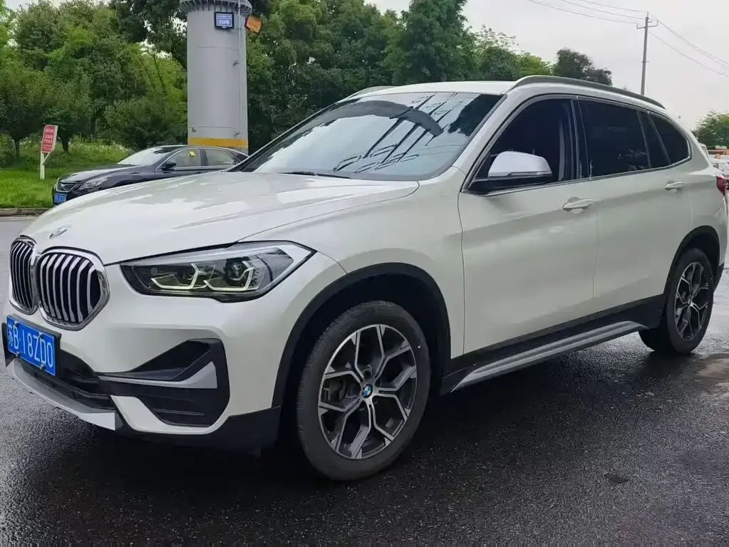 BMW X1 2022 sDrive20Li Fashion Model
