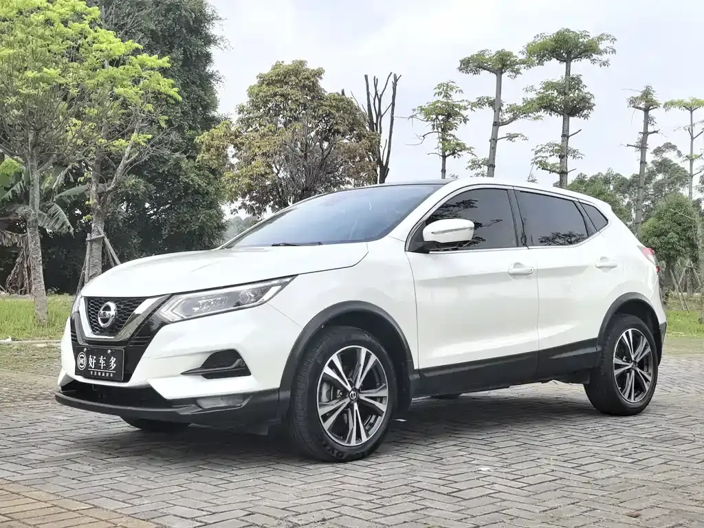 Qashqai 2019 2.0L CVT Deluxe Edition