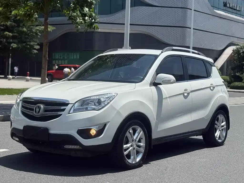 Changan CS35 2016 1.6L automatic luxury model National V