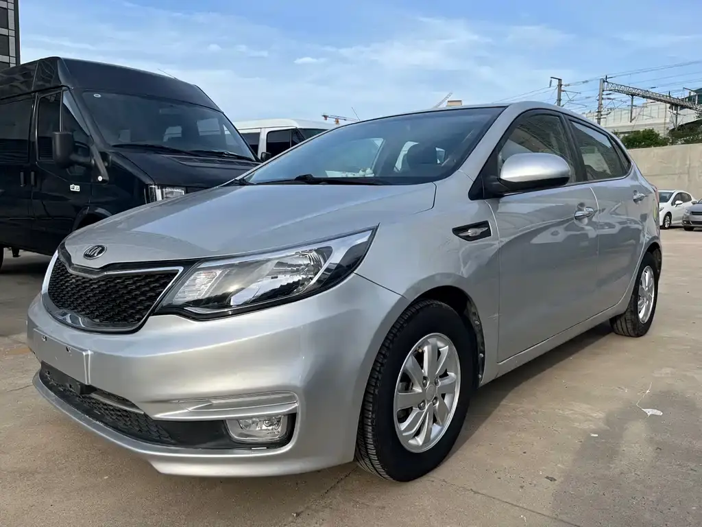 Kia K2 2015 hatchback 1.4L AT GLS cool version