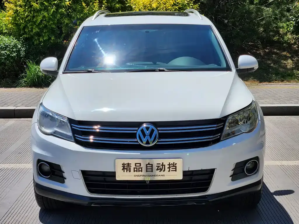 Tiguan 2013 1.8TSI automatic four-wheel drive luxury model