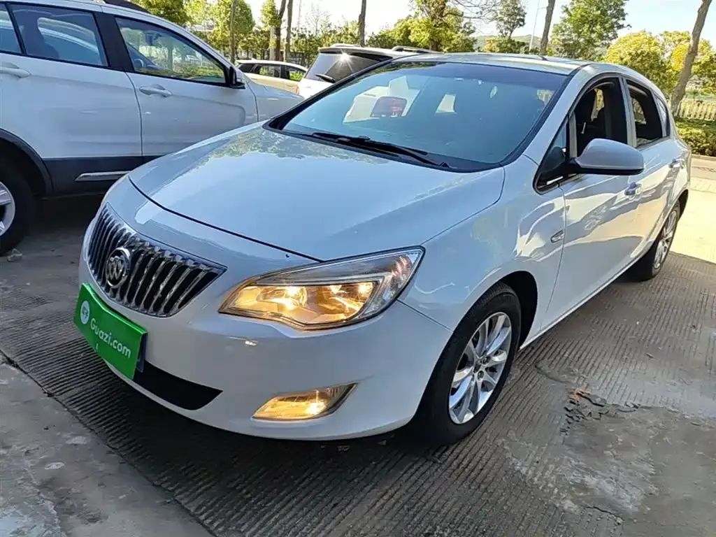 Yinglang 2014 XT 1.6L automatic fashion version